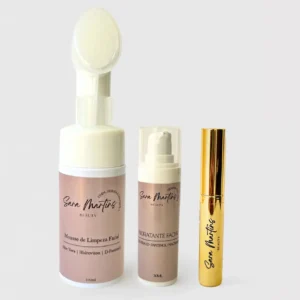 Kit skincare básica e bem feita com mousse facial, hitratante e sérum fortalecedor de sobrancelhas
